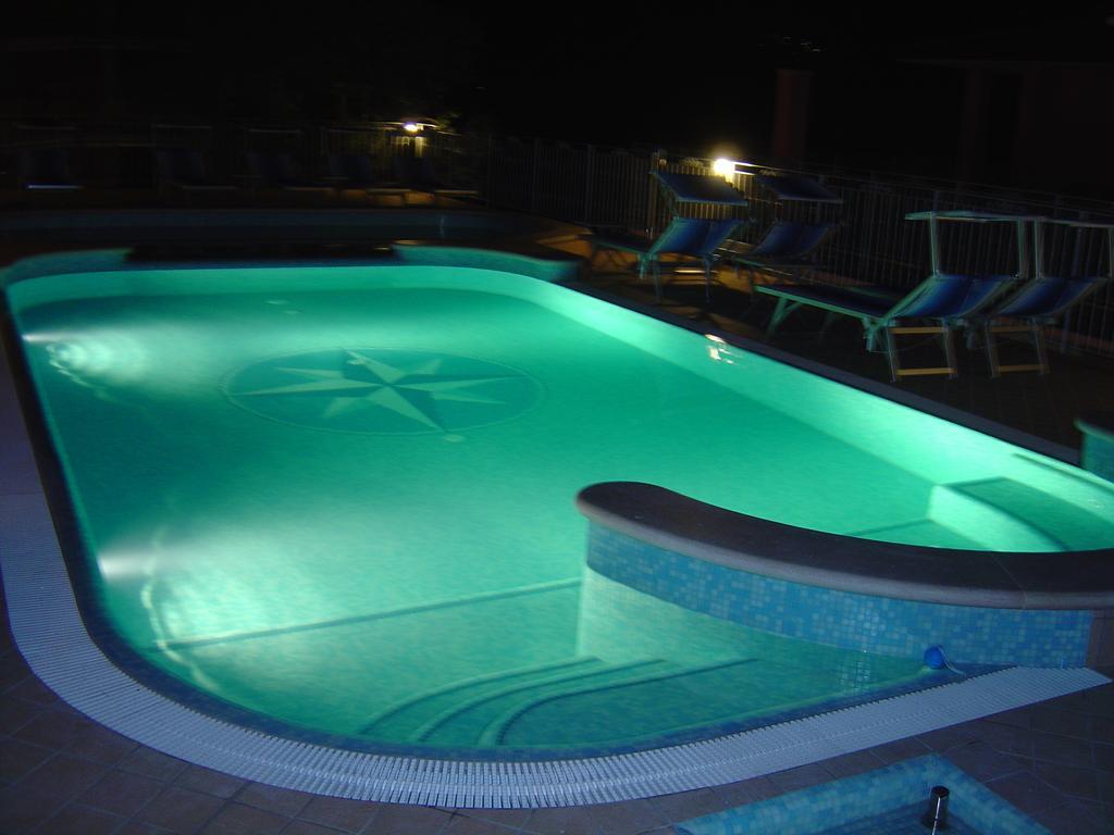 Hotel Residence Panoramica Brenzone sul Garda Eksteriør billede