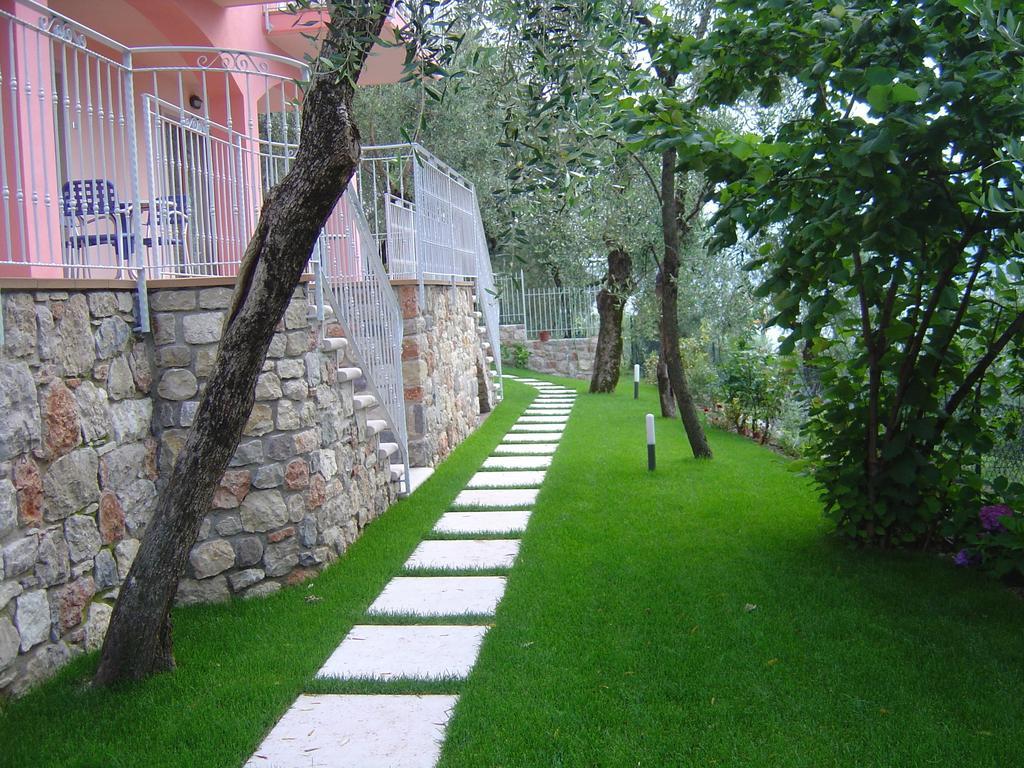 Hotel Residence Panoramica Brenzone sul Garda Eksteriør billede